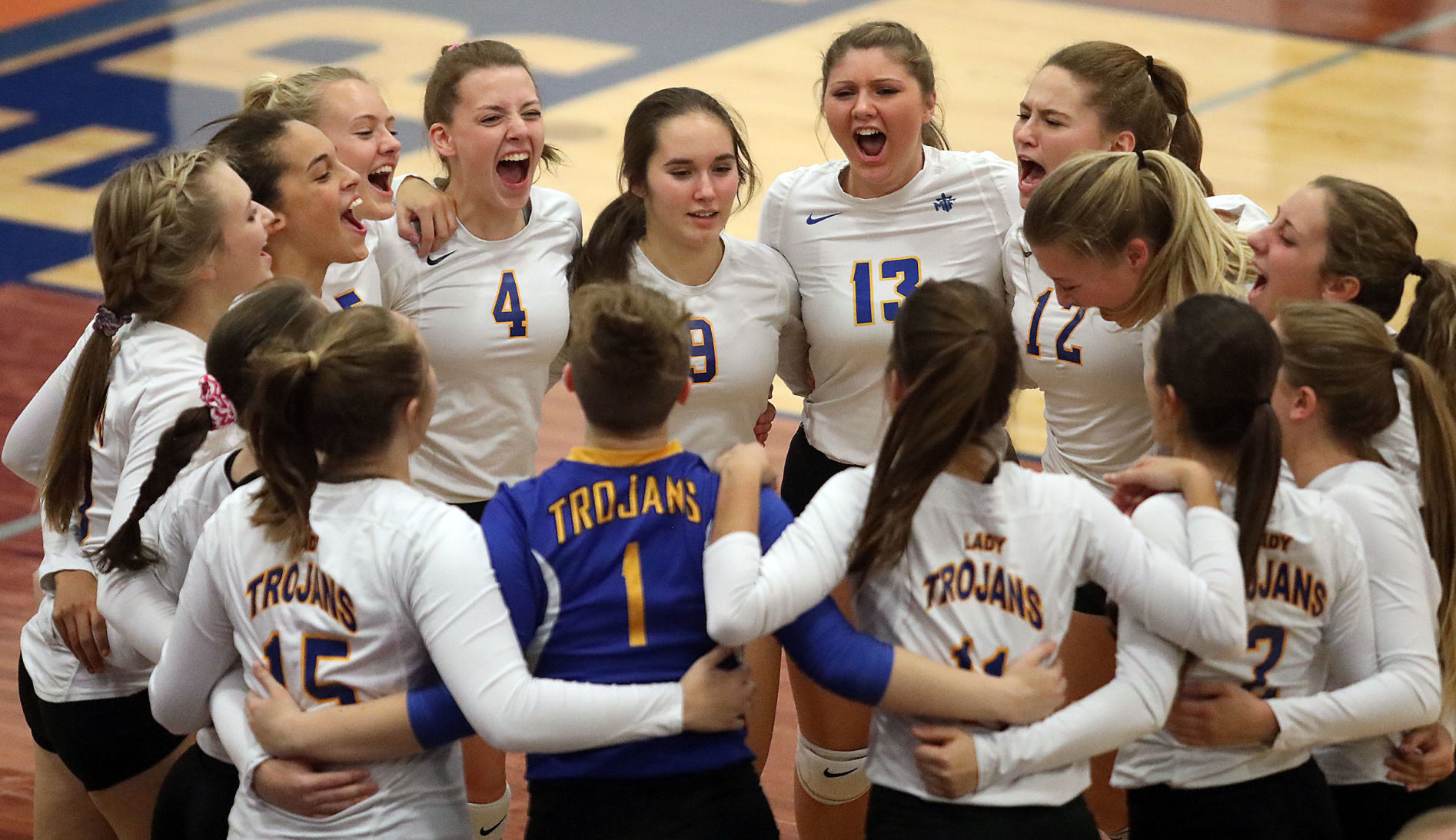 Maroa Forsyth vs New Berlin volleyball 29 10.29.18.jpg